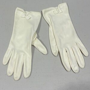 Cream  Mini Bow Gloves